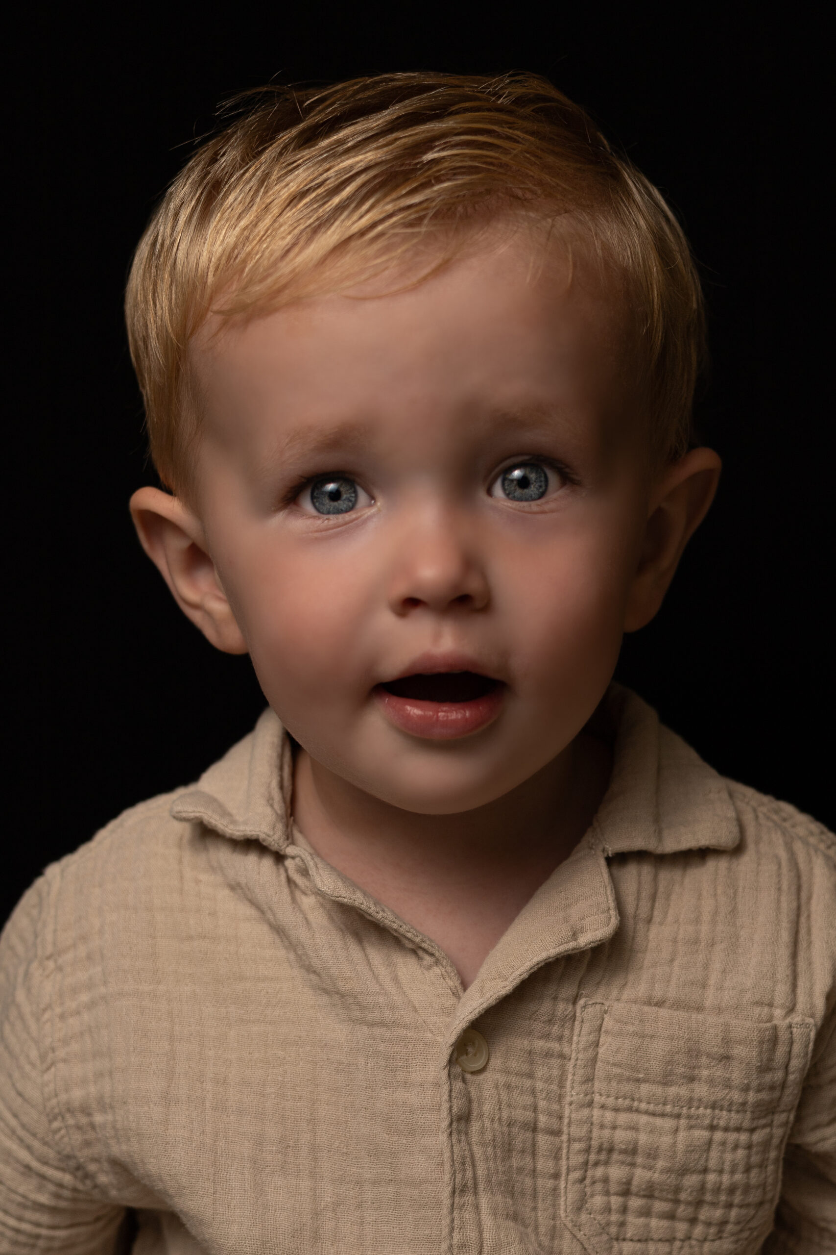 Portretfotografie kind Westland en ’s-Gravenzande | Professionele kinderportretten door ByIrisvdZwan in regio Den Haag